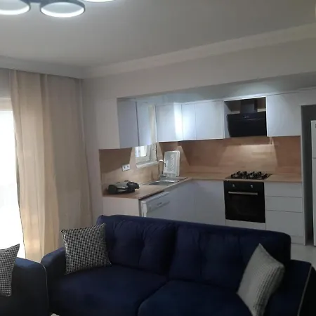 Apartamento с видом на море с бассейном *
