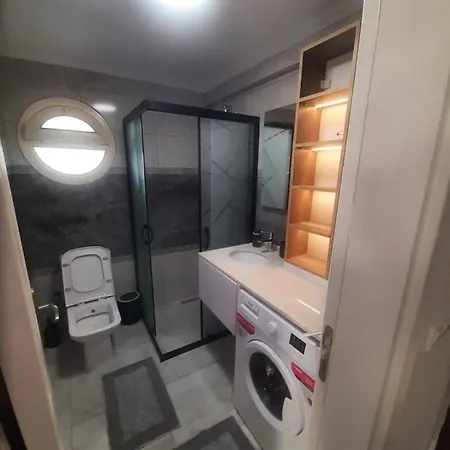 Apartamento с видом на море с бассейном *